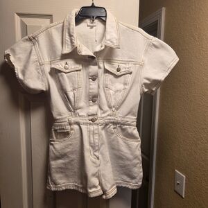 Le Lis Cream Short-Sleeve Denim Romper
